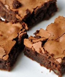 Yticon recebe clientes com mini brownies