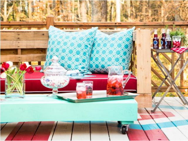 Como fazer um sofá de pallets: Confira o passo a passo