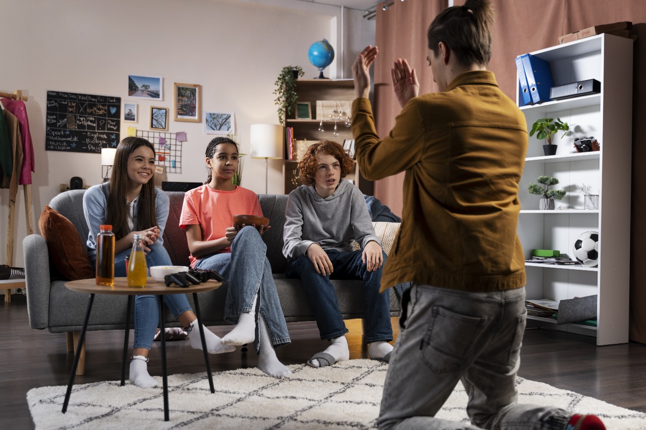 Carnaval em casa: jogos e filmes para curtir com os amigos!
