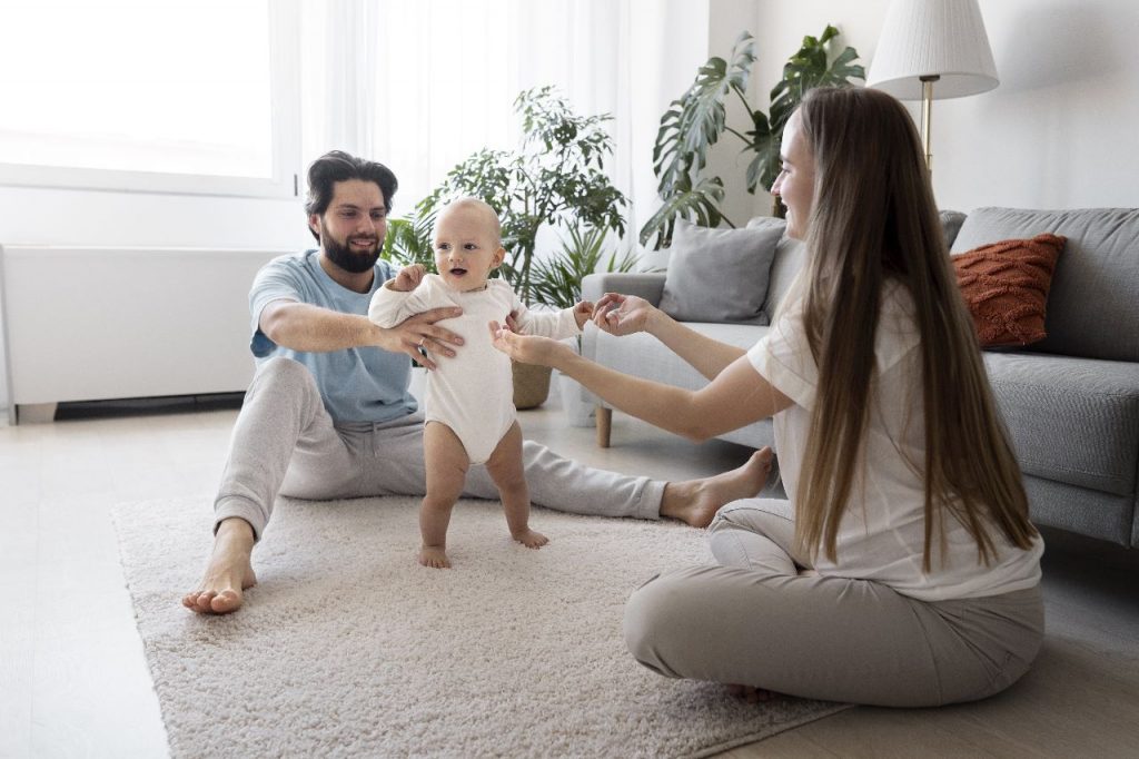 mae-e-pai-com-o-bebe