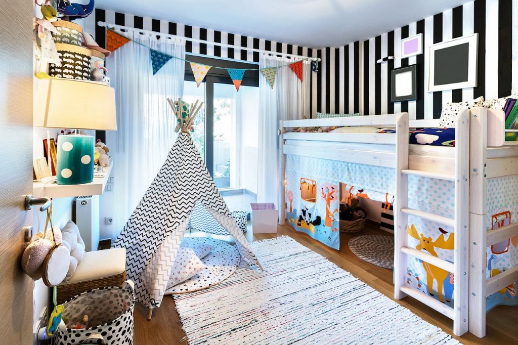 quarto-de-bebe-colorido